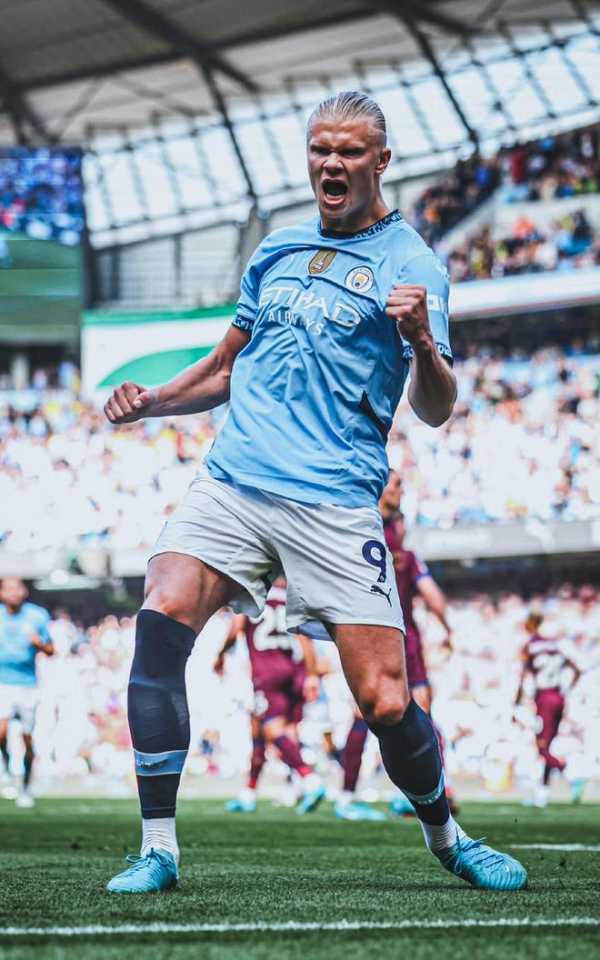 不少球迷在 不少球迷在