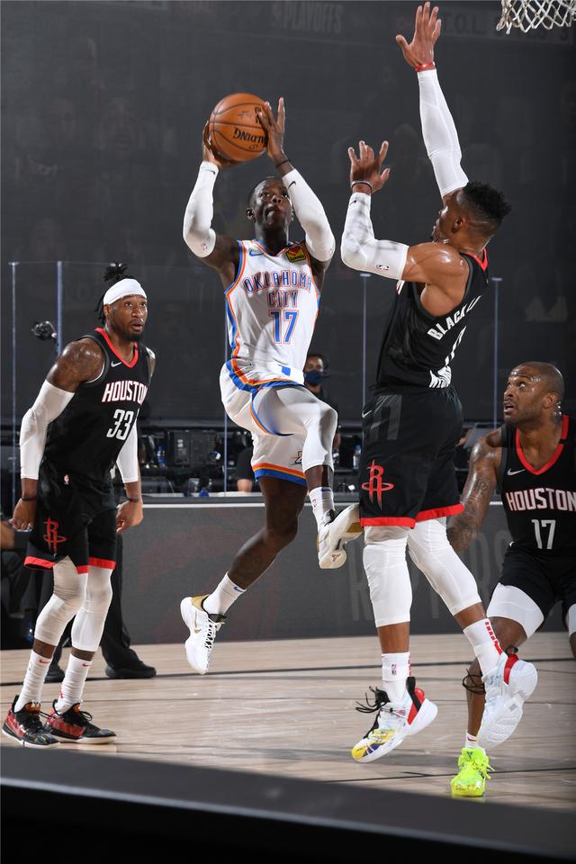 此举一方面 此举一方面