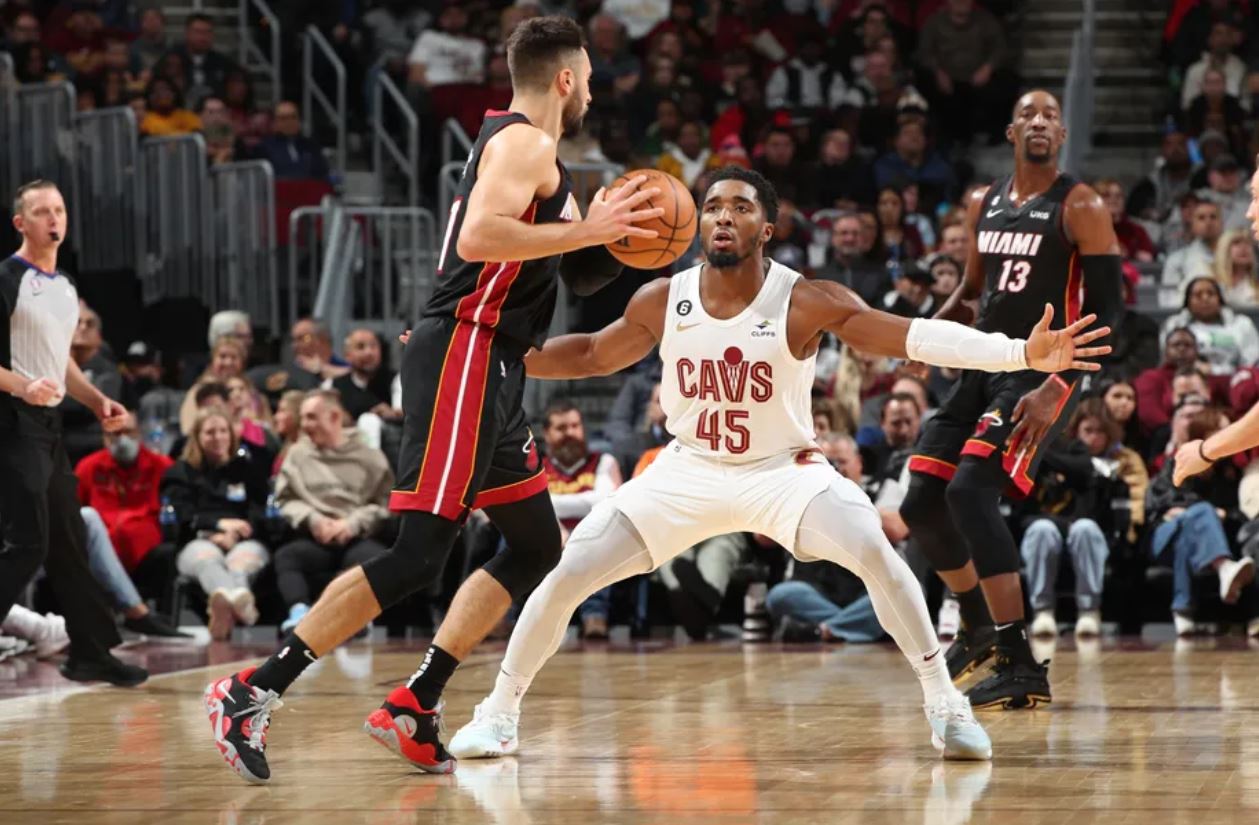 与成本曲线 与成本曲线