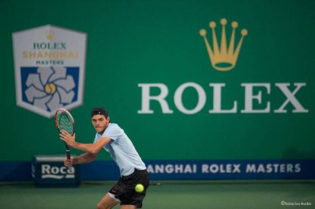 表达克制而 表达克制而